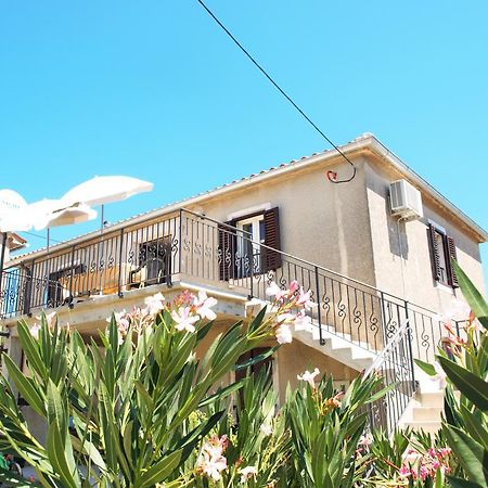 Apartment Rado Vrbnik Zewnętrze zdjęcie