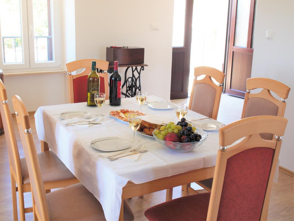 Apartment Rado Vrbnik Zewnętrze zdjęcie