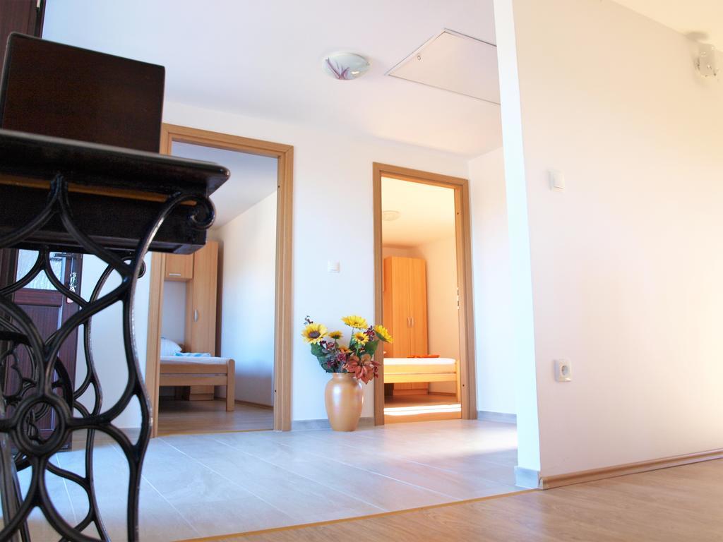 Apartment Rado Vrbnik Zewnętrze zdjęcie